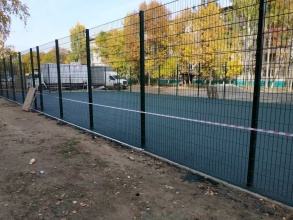 Забор на спортивную площадку 40 метров фото в Старой Купавне