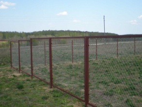 Забор из сетки рабицы в натяг секционный 12 метров фото в Старой Купавне